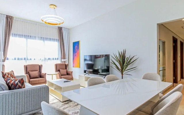 Bright Spacious 2BR with Maids