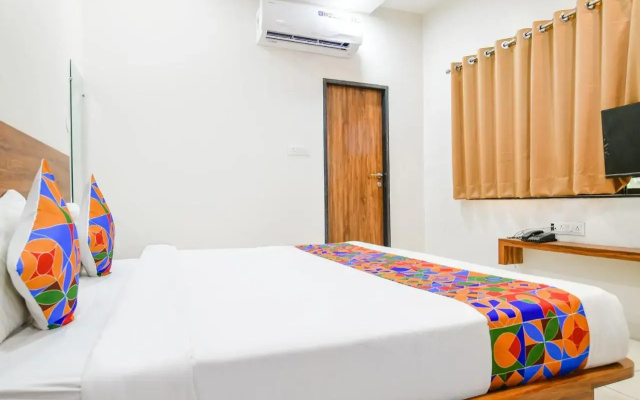 FabHotel Adiyogi Aura