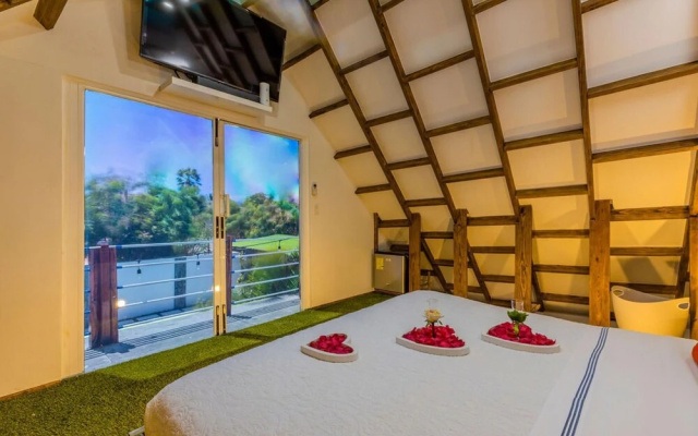 Private Retreat w 5 BR Spa Pool Jacuzzi