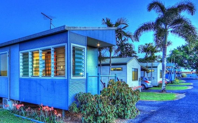 August Moon Caravan Park
