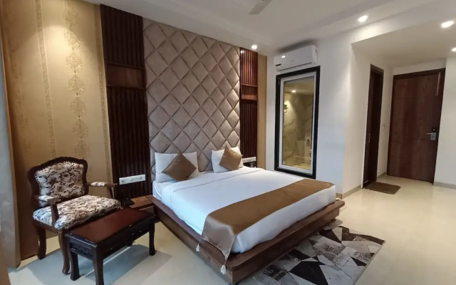 RR Hotel and Resort
