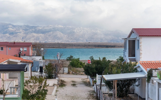 Enticing Apartment in Vir near Seabeach