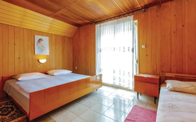 Nice Home in Breze With Wifi and 2 Bedrooms