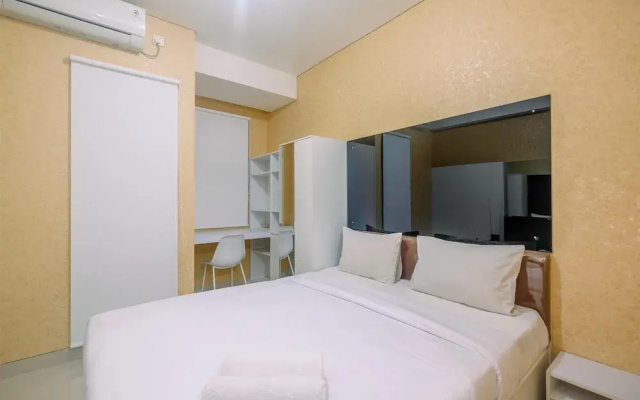 Homey and Comfort Living Studio Apartment Transpark Cibubur