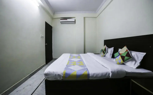 OYO Home 16420 Cosy 2BHK