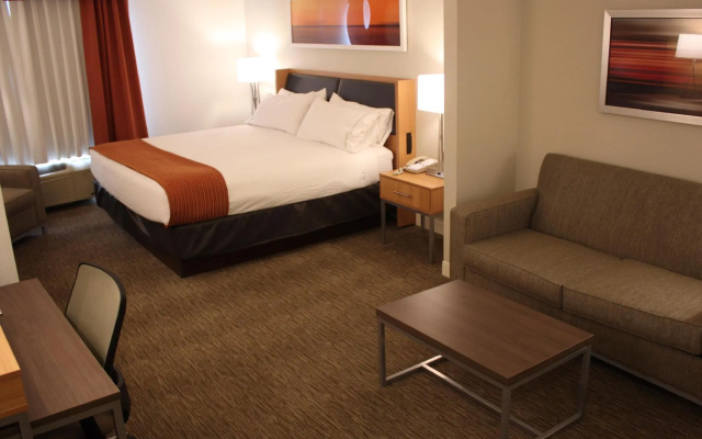 Holiday Inn Express Munising-Lakeview by IHG