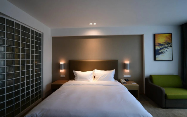 Holiday Inn Express Liuyang Development Zone by IHG