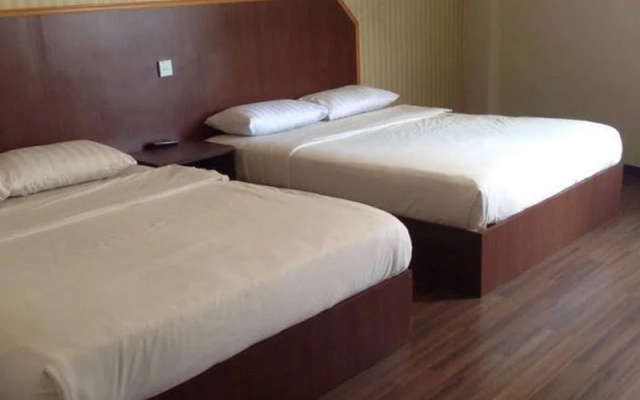 Urban Hotel