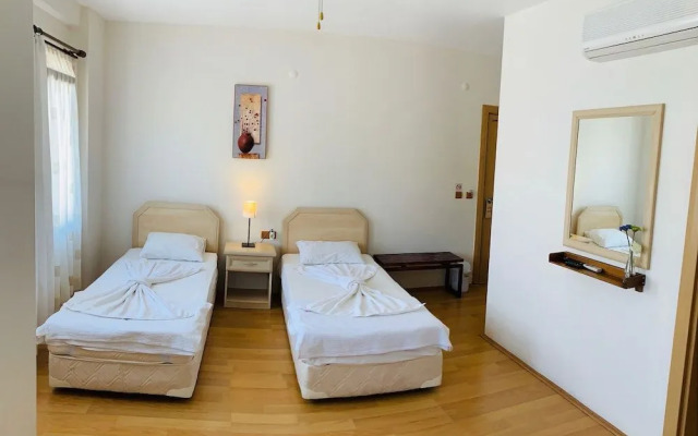 Armoni Hotel