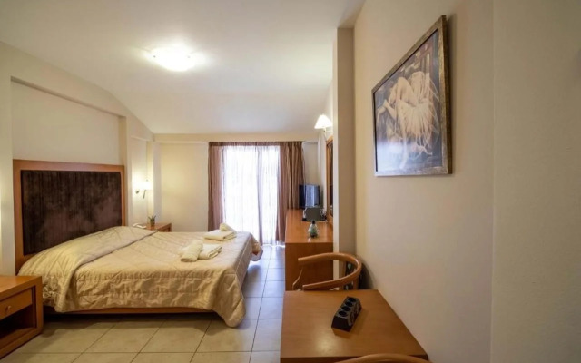 Hotel Serenity Tolo