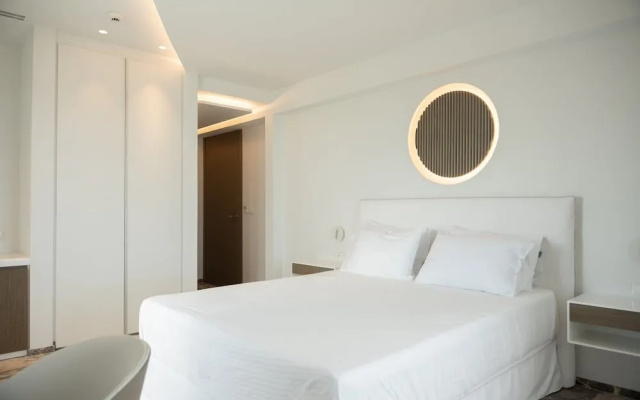 Tzanis Resort