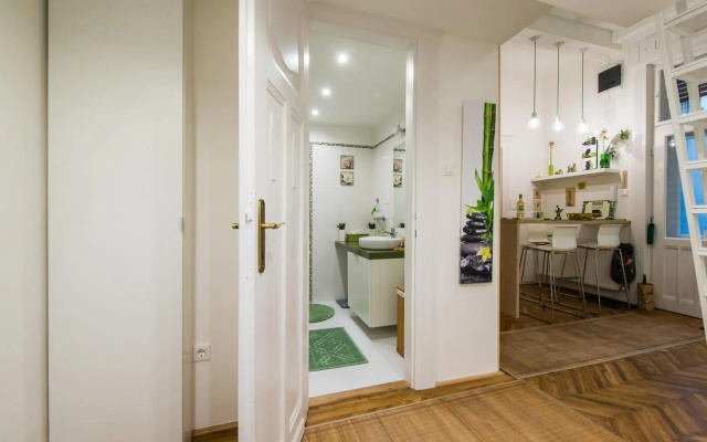 Green Pearl Apartment