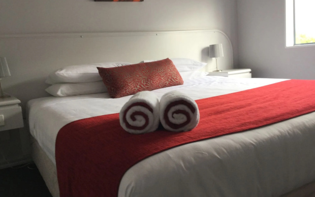Aubyn Court Spa Motel