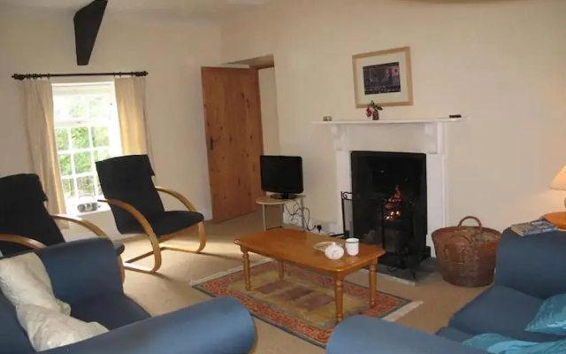 Lovely 7-bed Apartment in Llandysul