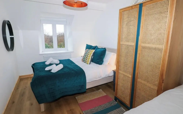 Folly Cottage