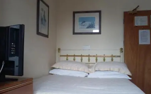 Castleton Hotel - Just For Adults