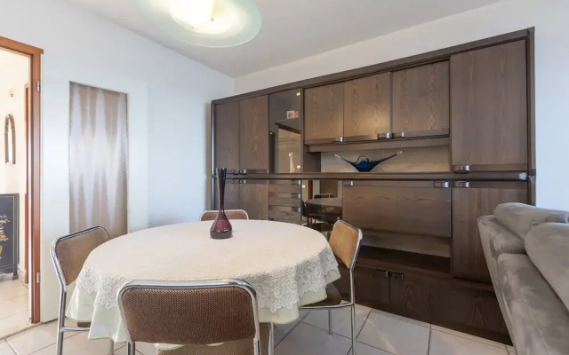 Flat With Frontal sea Views and Parking