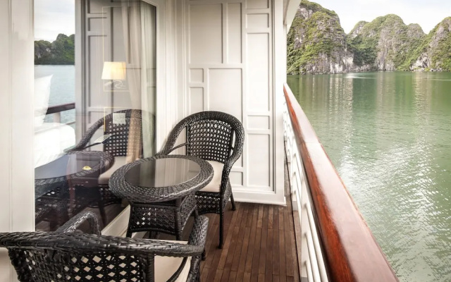 Paradise Elegance Cruise
