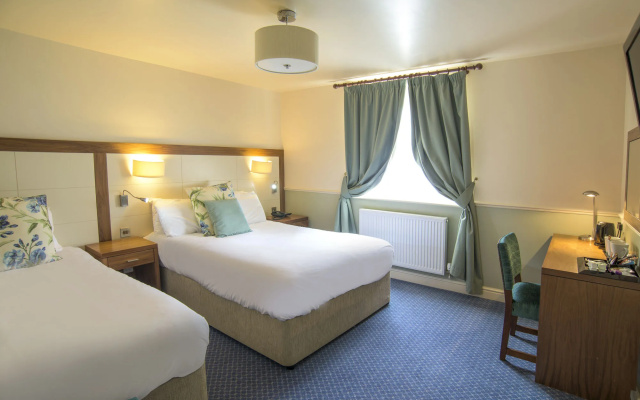 Newby Bridge Hotel