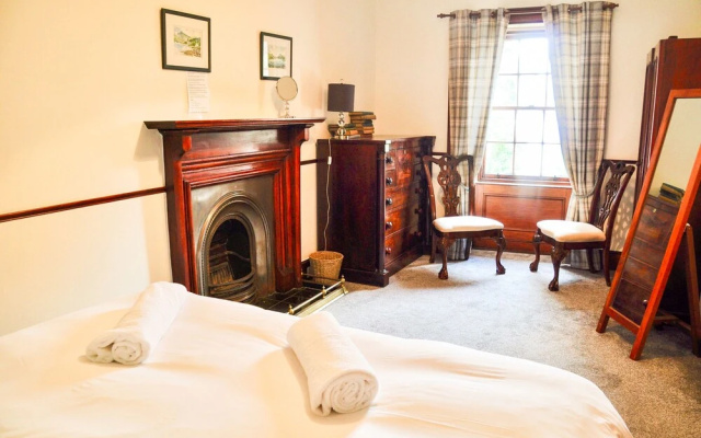 Old Kilmun House