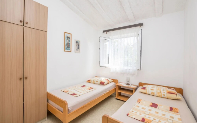 Apartments Mira