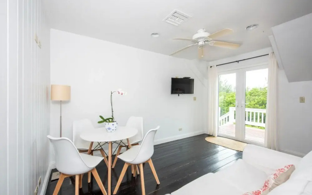 Four Points Suite by Eleuthera Vacation Rentals