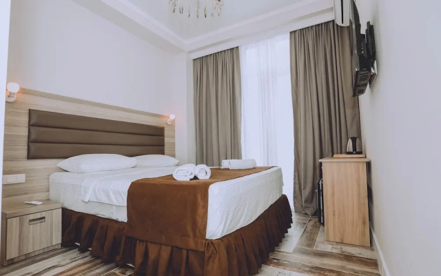Standard Double room (full double bed) · Royal Medis Hotel — photo 1