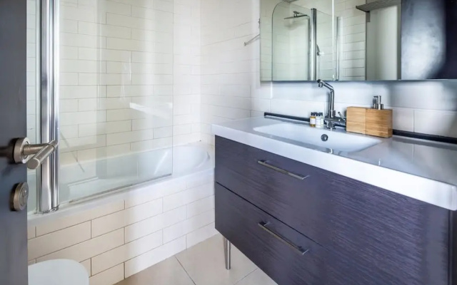 Vibrant Studio in Dubai Marina - Near Metro & Tram