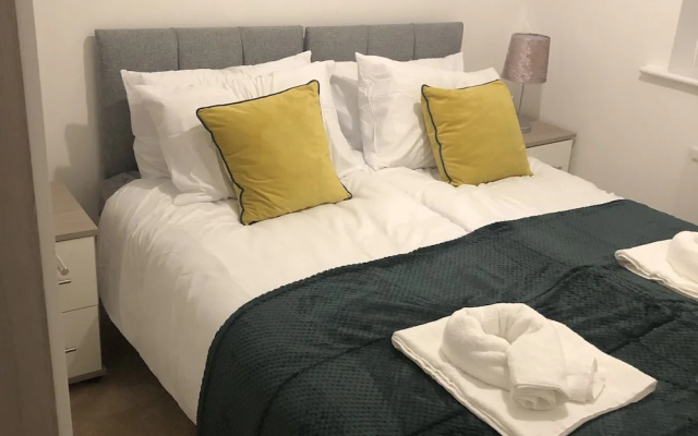 Lovely 3-bed House in Chafford Hundred
