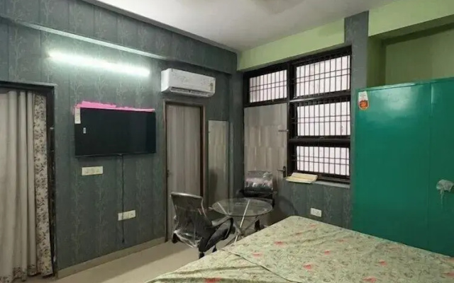 Awaraj Home Stay
