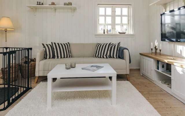 6 Person Holiday Home in Blokhus