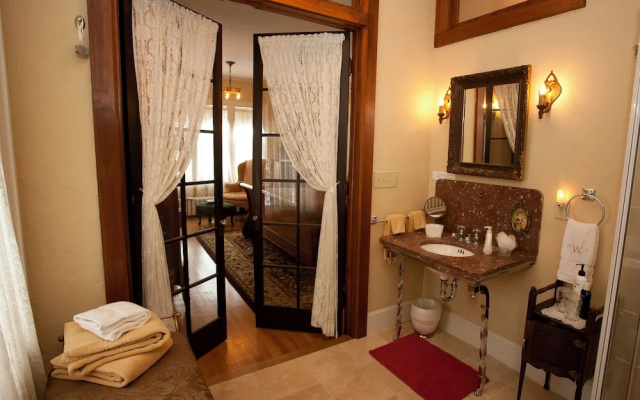 Westphal Mansion Inn Bed & Breakfast