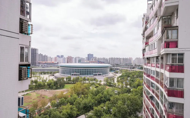 Tyms Xujiahui Modern 1BR APT