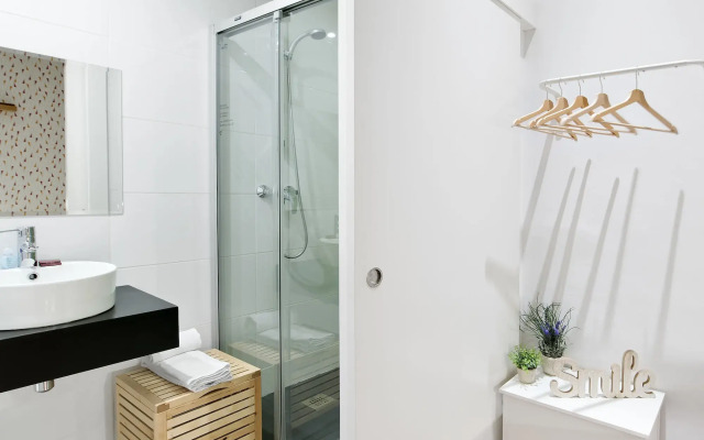 The Central House Barcelona Gracia - Hostel