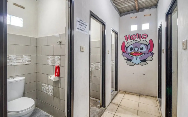 RedDoorz Hostel near Stadion Mandala Krida Yogya