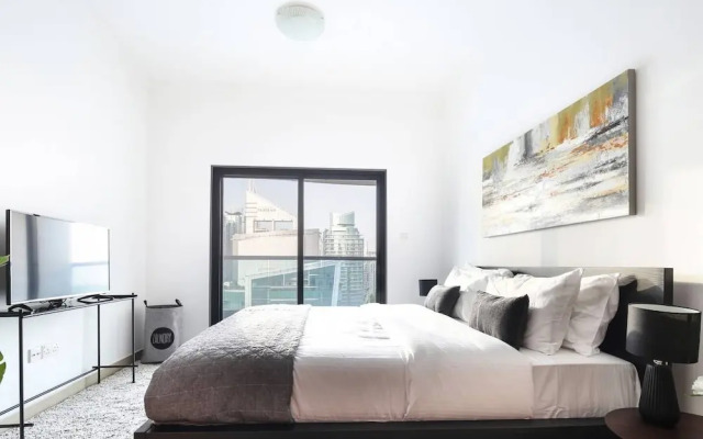 Modern 1BR w/ Gorgeous Marina Views! Sleeps 3