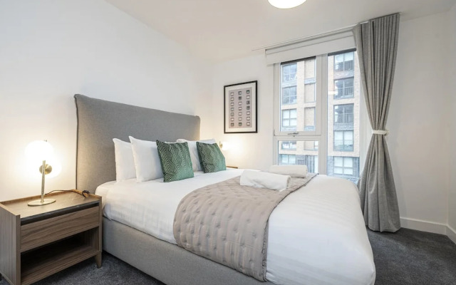 Central Two Bedroom Flat