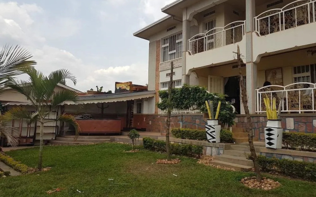 Mubwiza Courts