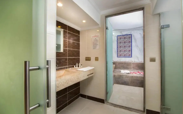 Cinar Termal Hotel