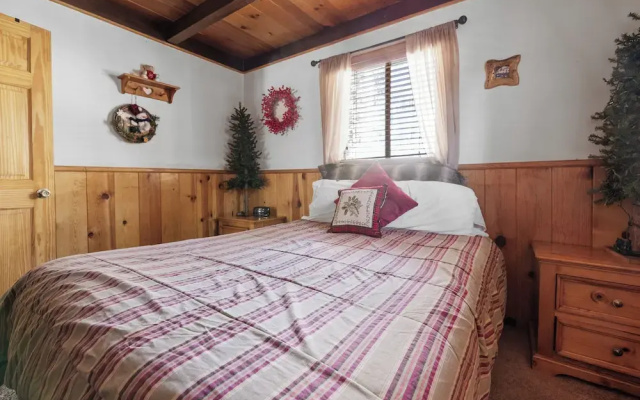 Little Bear Hug Home