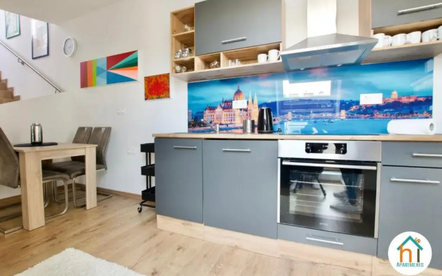 Premium Apartment by Hi5 - Penthouse studio + rooftop