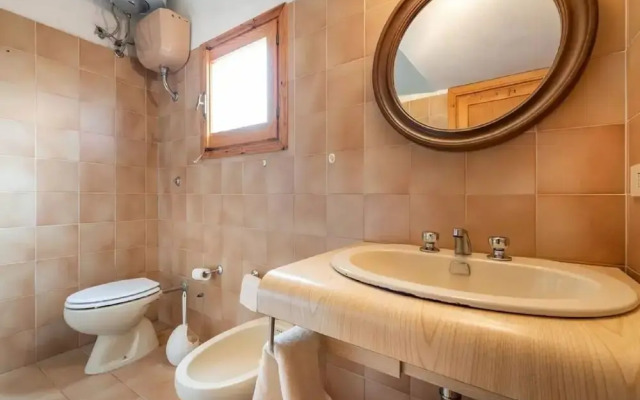 Pittulongu Villa Near Rocce Beach for 4