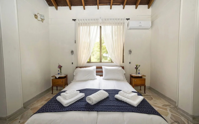 El Lugar Boutique Hotel