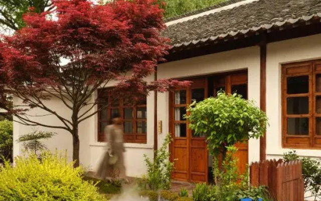 Unparalleled Courtyard（Xinchang Ancient Town）