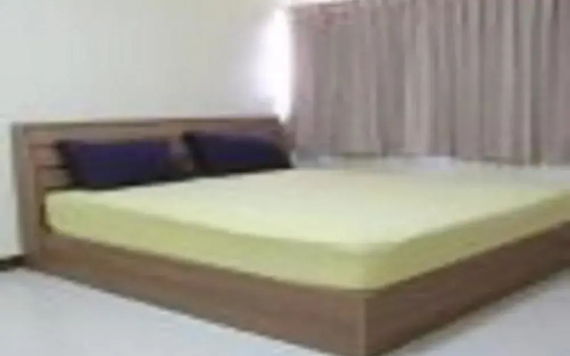 C3 Rojjanan Condo