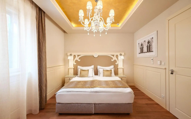 Piazza Heritage Hotel