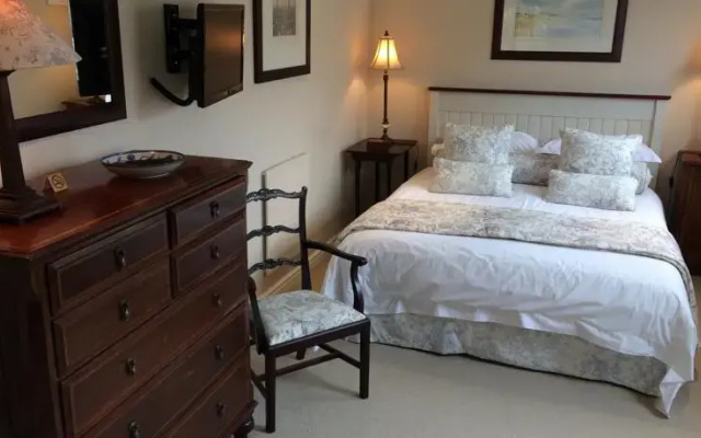 White Linen & Lavender B&B