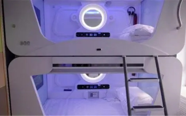 Harbin Longmen Capsule Youth Hostel
