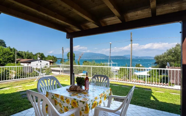 Apartment in Manerba del Garda Near Lake Garda