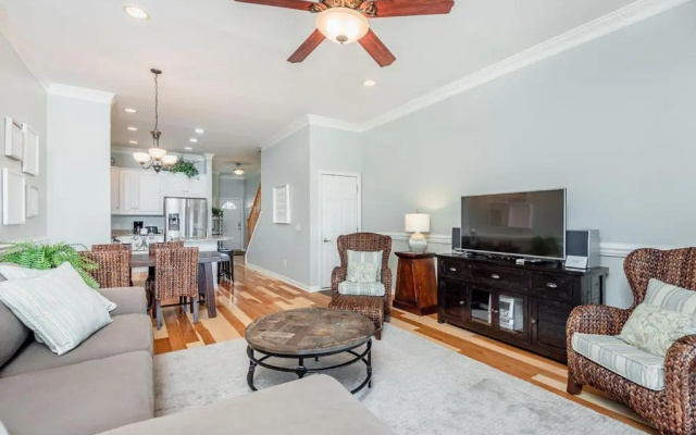 84 Waters Edge - Riverview Townhouse - Pool